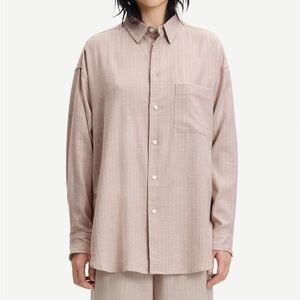 Brand new Samsoe Samsoe button up shirt, size S/M